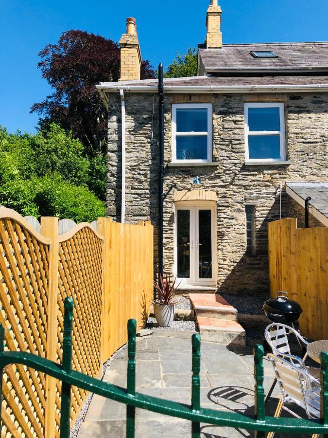 Mount Cottage Newcastle Emlyn Eksteriør billede